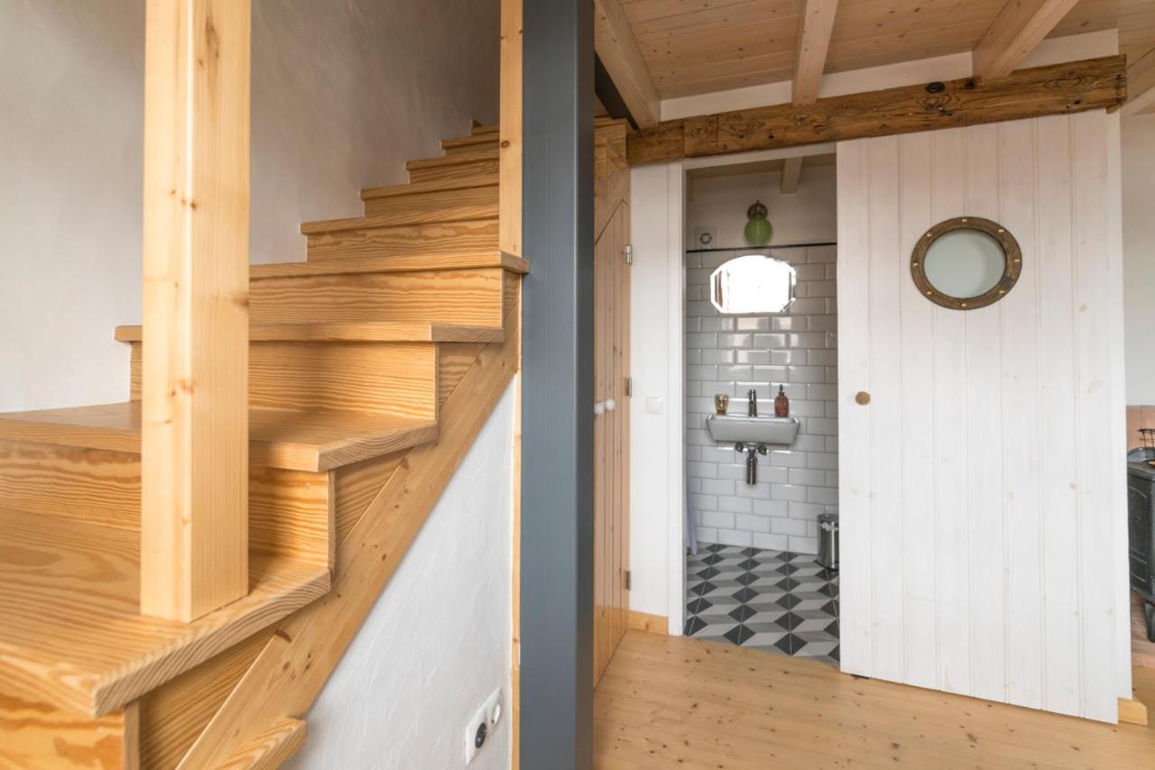 Bohemian Antique Guesthouse Одесейше Экстерьер фото